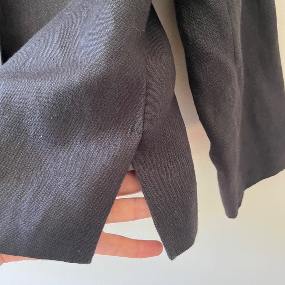 Talbots Sz 10 Irish Linen Black Mock Neck Button Down Blazer Shoulder Pads - Picture 5 of 9